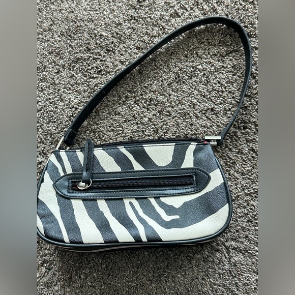 OMG ZBlack and White Zebra Print Women's Shoulder Bag - Picture 3 of 3